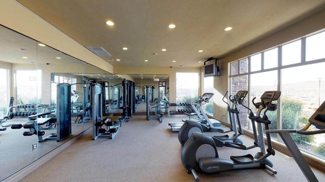 הוריקיין H7-Heavenly-Ground Floor 3-Bedroom Hillside View מראה חיצוני תמונה